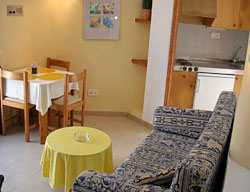 Apartamentos Azul Playa