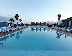 Apartamentos Coral Beach