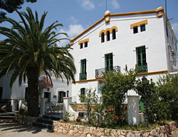 Apartamentos Masia Torrent