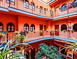 Aparthotel Patio De La Alameda