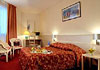 Hotel Holiday Inn Garden Court Toulon, 4 estrellas