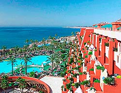Hotel Holiday Village