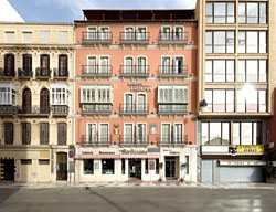 Hotel Kris Tribuna