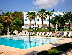 Hotel Ola Club Cala Llenya