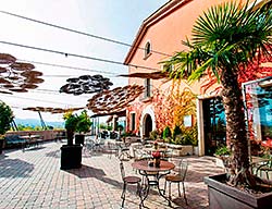 Hotel Qgat Suites & Events