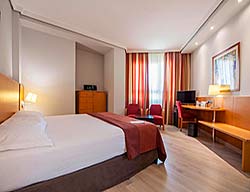 Hotel Silken Luis De Leon
