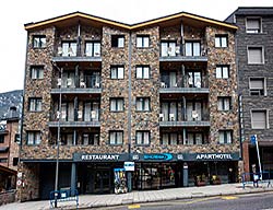 Aparthotel Shusski