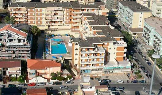 Viaje Cerdeña Residence Gardenia Viaje Cerdeña Residence Gardenia%>